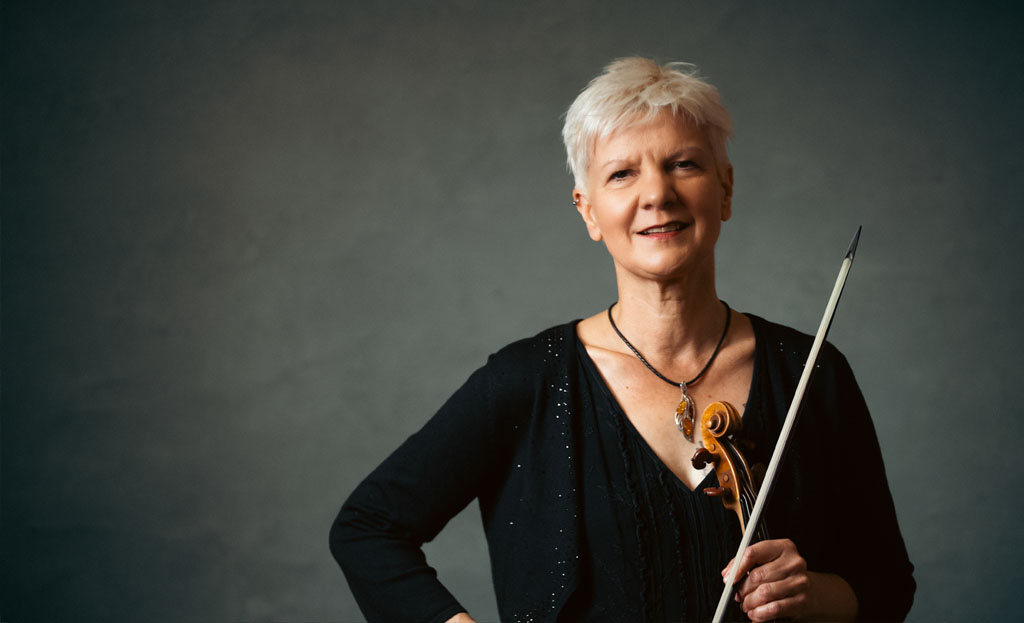 Catherine Martin, Violinist